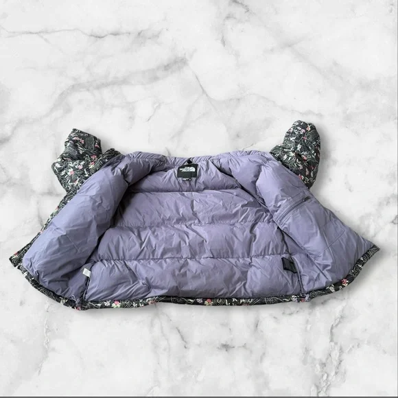 The North Face Purple and Black Puffer Jacket - Picture 6 of 10